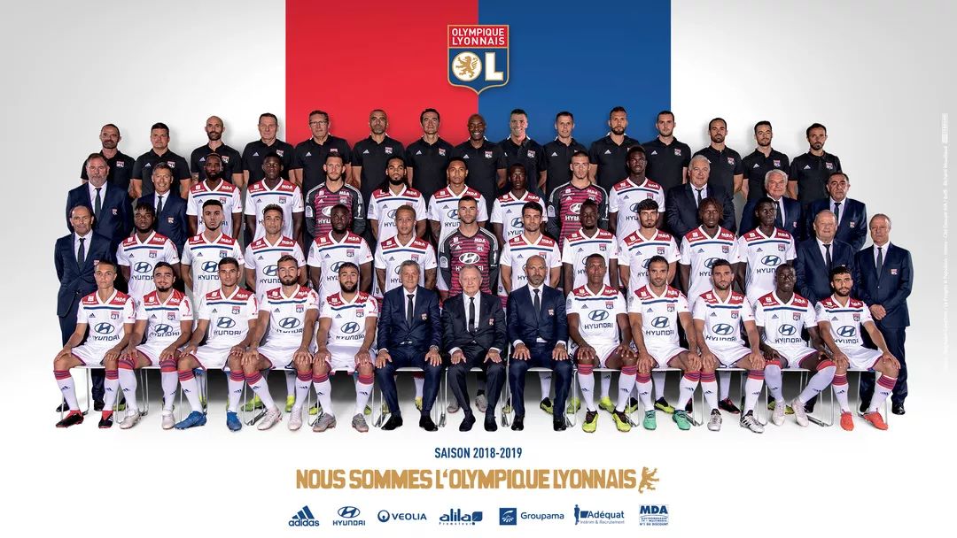 格拉利什连场高光表现奠定胜局（格拉利什连场神勇助队锁定胜局）