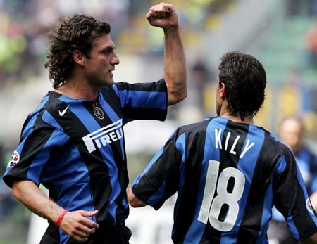 德转列本赛季30岁以上选手进球排行榜：凯恩领跑，...（德转公布本季30+球员进球榜：凯恩暂居榜首，...）