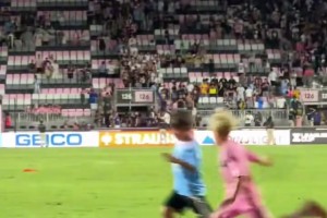 曼奇尼：我们非常渴望参加世界杯，要尽最大努力做好准备（曼奇尼：我们渴望出征世界杯，将全力备战）