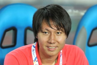 詹姆斯关键时刻稳住节奏（决胜时刻，詹姆斯掌控比赛节奏）