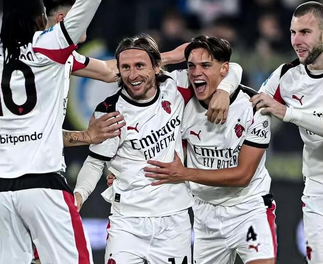 詹姆斯：生涯手感最热的比赛是07年东决G5，最后连砍25分（詹姆斯：生涯手感巅峰在07年东决G5，终段连拿25分）