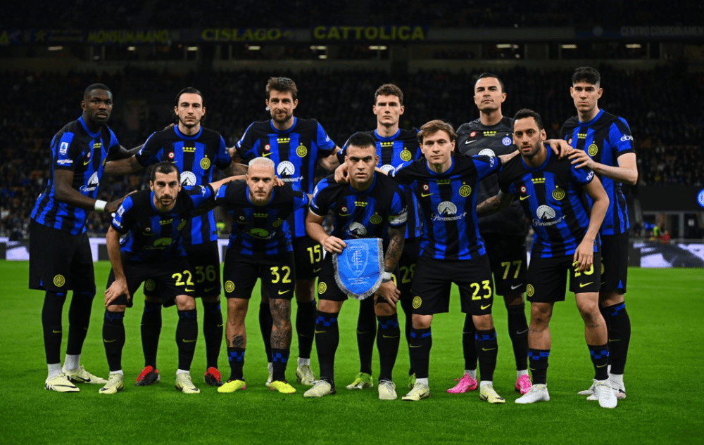 卡佩罗：斯帕莱蒂不能执着于某些固定阵型，他要学会灵活变通（卡佩罗：斯帕莱蒂别死守阵型，应学会灵活调整）