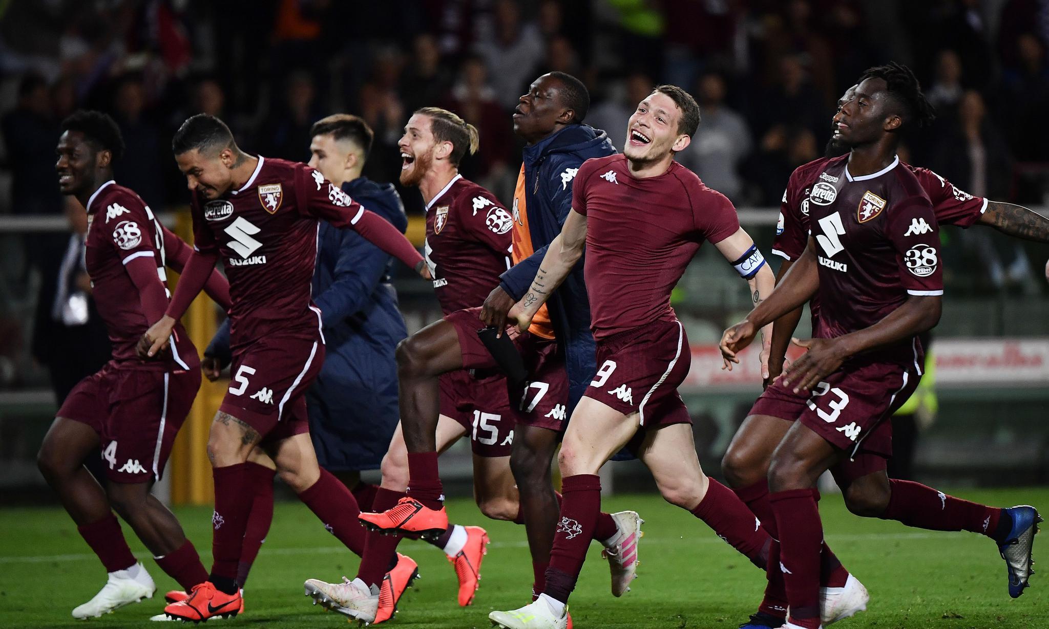 拜仁无缘追平德甲开局最长连胜纪录，各项赛事16连胜遭终结（拜仁未能追平德甲开局连胜纪录，跨赛场16连胜画上句号）