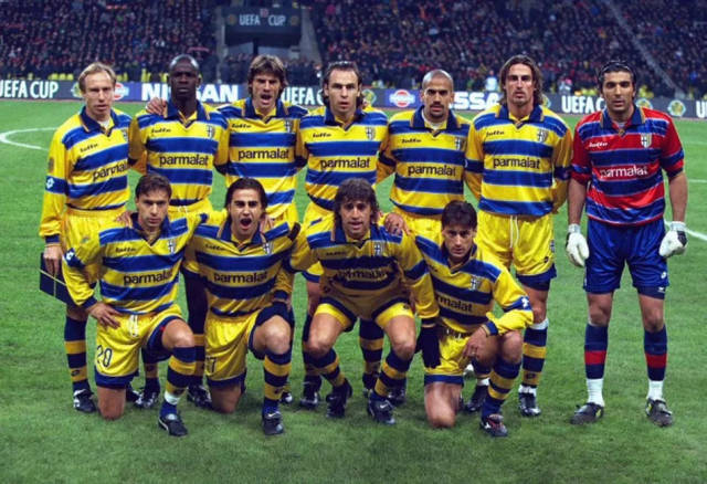 朗斯力压大巴黎，持续领跑法甲积分榜，萨热打造铁血球队（朗斯力压巴黎稳居法甲榜首，萨热锻造铁血之师）