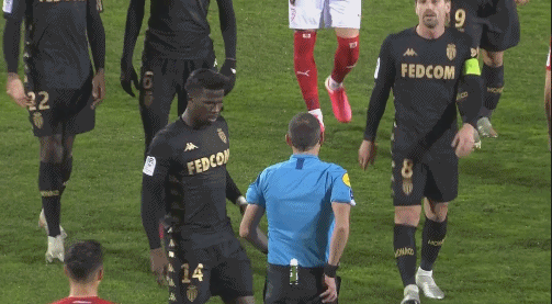 罗马诺：迪乌夫的最终转会费为2500万欧元，并已确保全额支付（罗马诺：迪乌夫转会费确定为2500万欧，款项已全额到位）